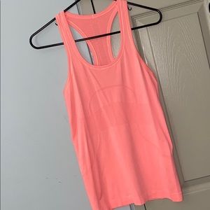 Lululemon Swiftly Tech tank